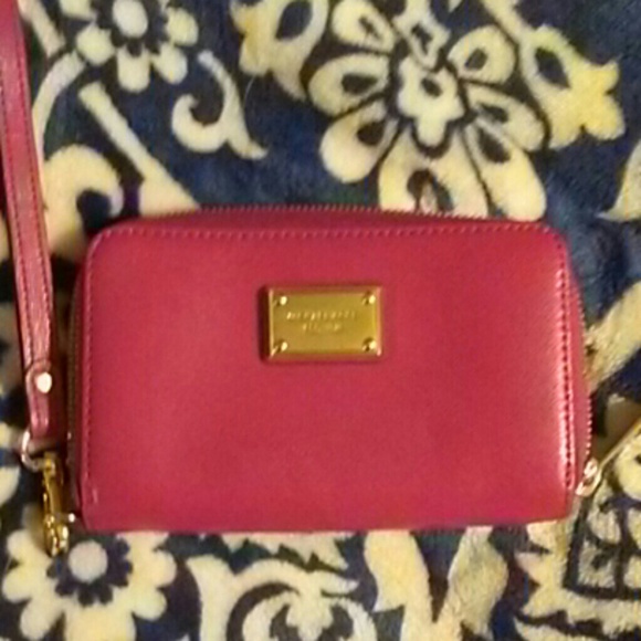 Michael Kors Handbags - 🌈MICHAEL KORS Wallet🌈